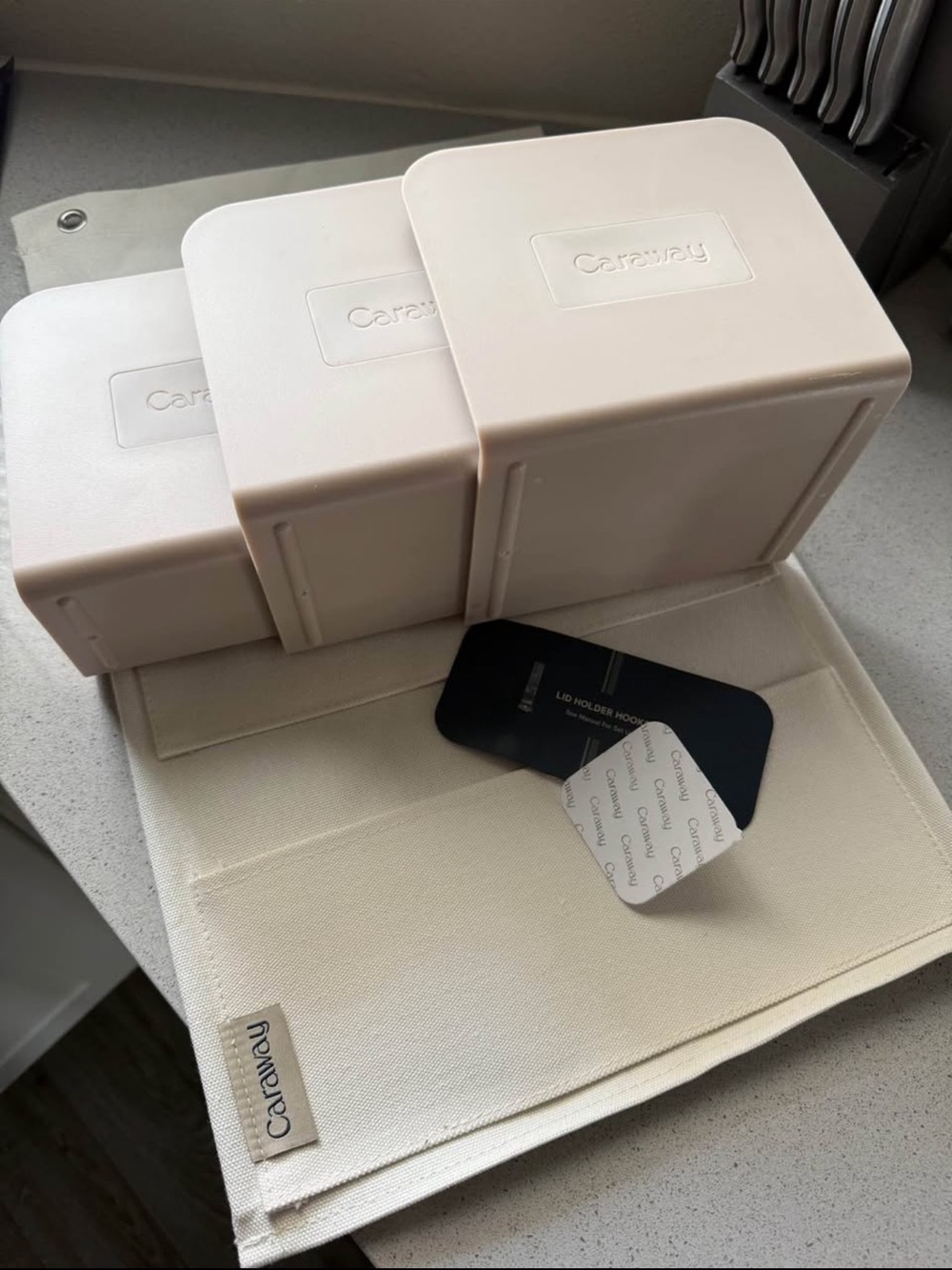 Caraway Storage Set (3-piece) and lid holder
